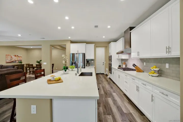 2496 Newgrove Pl, Escondido, California 92027