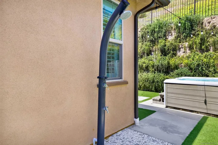 2496 Newgrove Pl, Escondido, California 92027