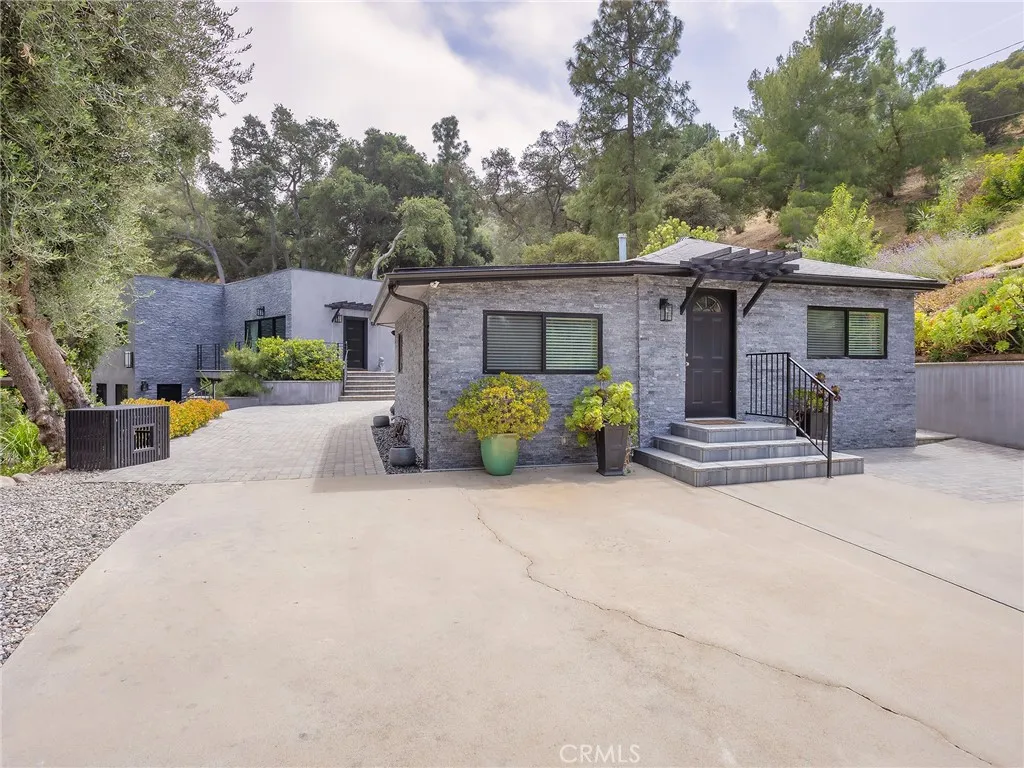 7582 McGroarty