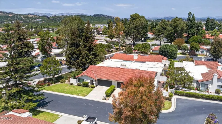 60-web-or-mls-Upmarket Media-2258Plac-ae