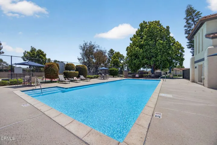 44-web-or-mls-Upmarket Media-2258Plac131
