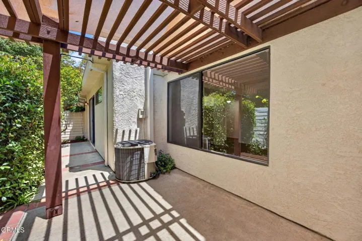 37-web-or-mls-Upmarket Media-2258Plac109