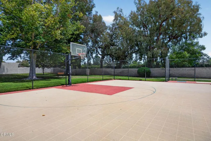 48-web-or-mls-Upmarket Media-2258Plac143