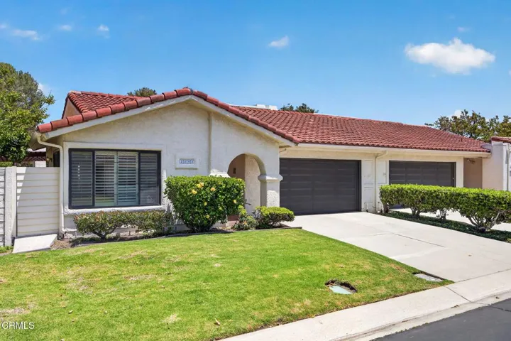 2-web-or-mls-Upmarket Media-2258Plac006