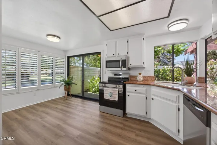 7-web-or-mls-Upmarket Media-2258Plac019