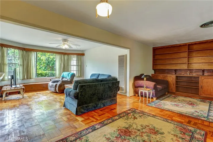 11142 Gaynor, Granada Hills, California 91344