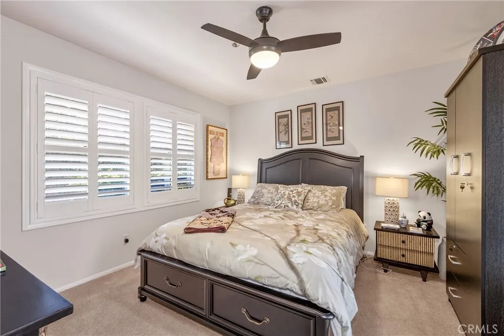 Guest bedroom (off great room)