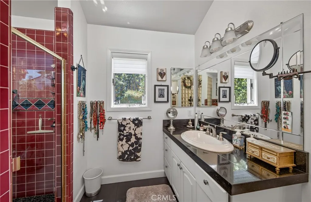 Primary bath, sink 2