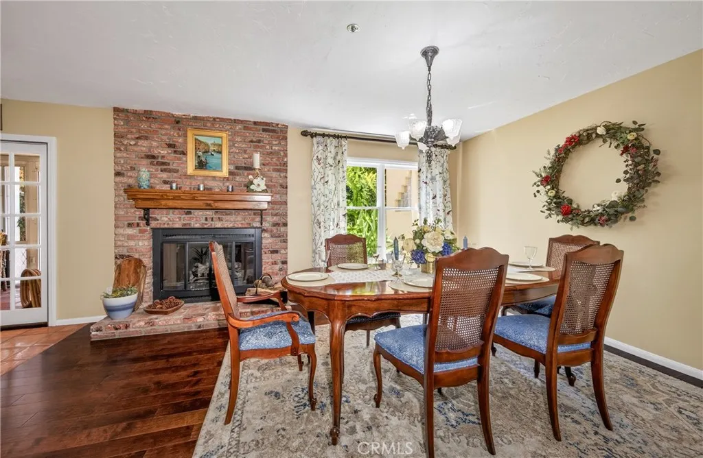 Formal dining room