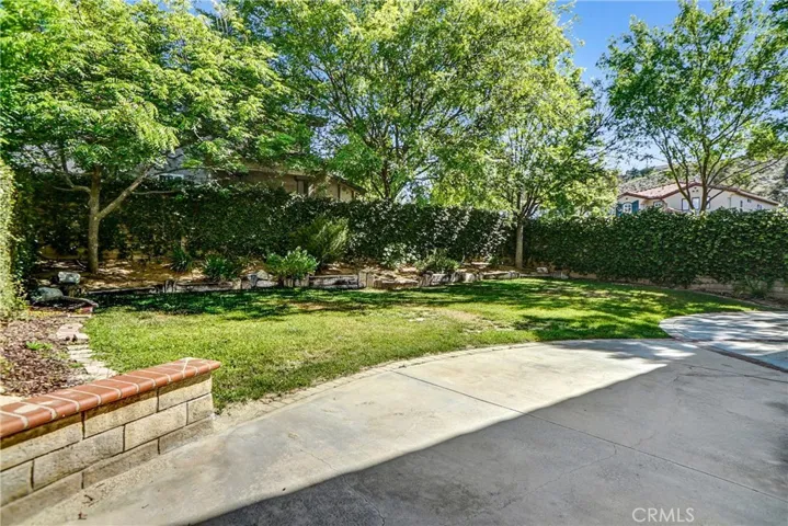 23253 Lea Court, Valencia, California 91354