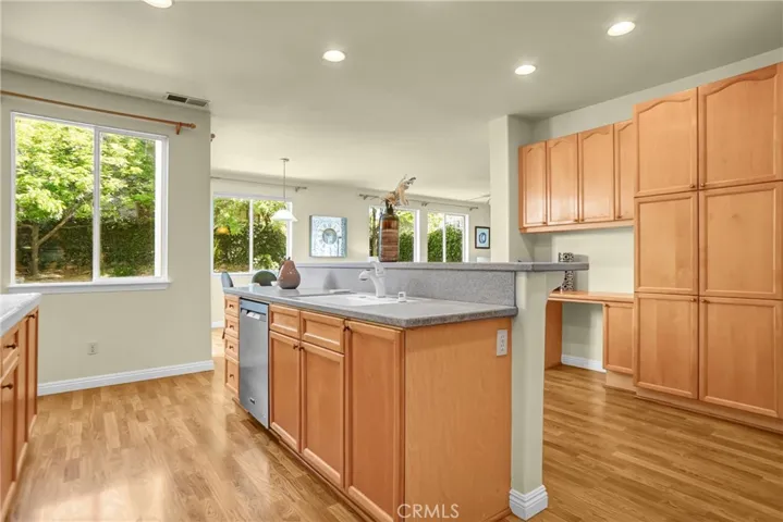 23253 Lea Court, Valencia, California 91354