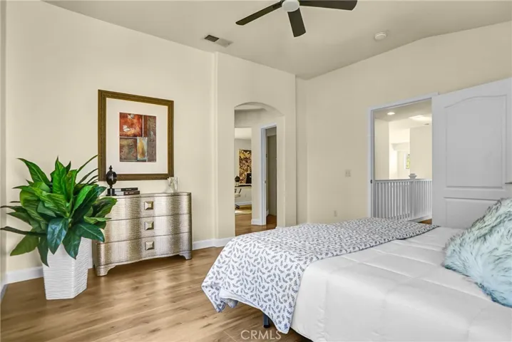 23253 Lea Court, Valencia, California 91354
