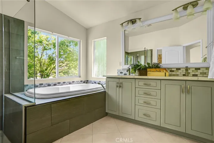 23253 Lea Court, Valencia, California 91354