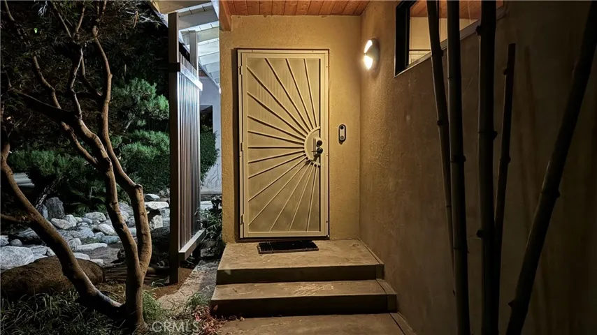 2117 Colby Avenue, West Los Angeles, California 90025