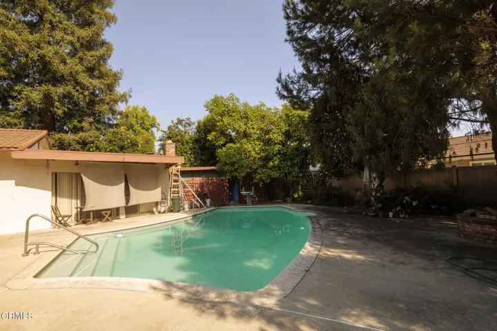 13-web-or-mls-36 E Longden Ave by Pierre