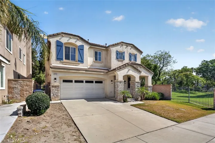 16498 Medinah, Fontana, California 92336