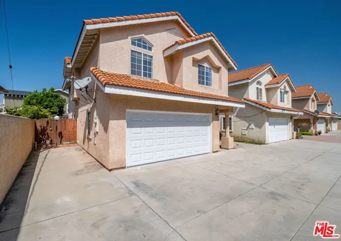 3/4 Clark Avenue, Bellflower, California 90706