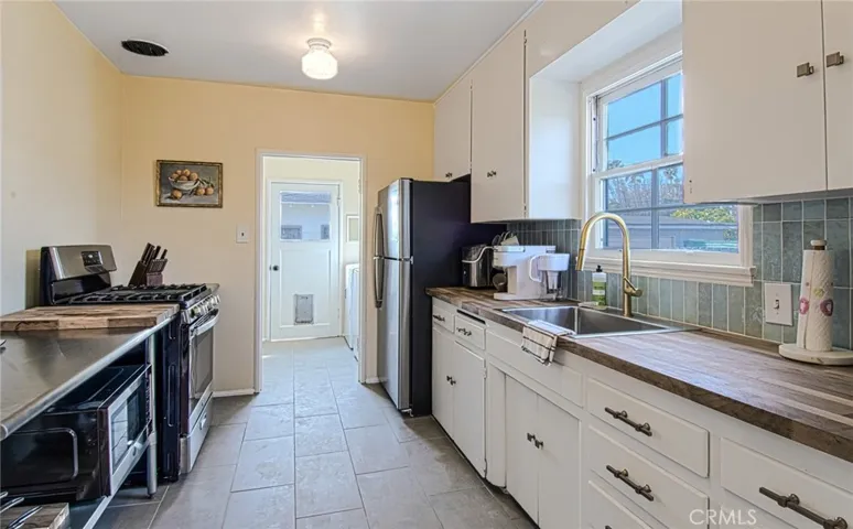 1935 S Nevada St, Oceanside, California 92054