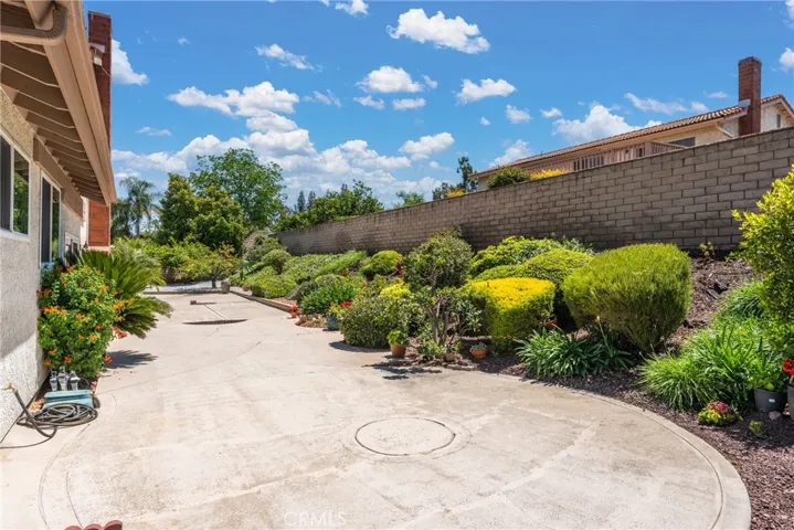 1517 Conestoga Court, Redlands, California 92373