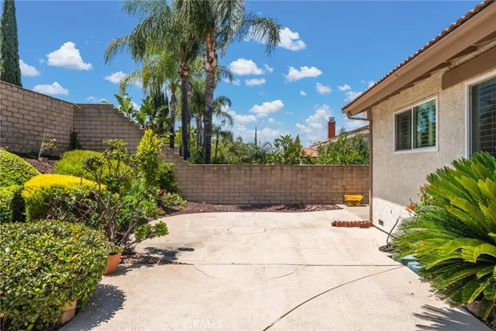 1517 Conestoga Court, Redlands, California 92373