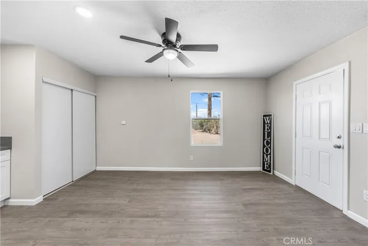 15992 Lawrence Drive, Mojave, California 93501