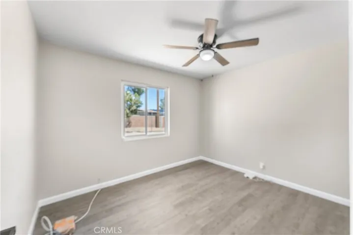 15992 Lawrence Drive, Mojave, California 93501