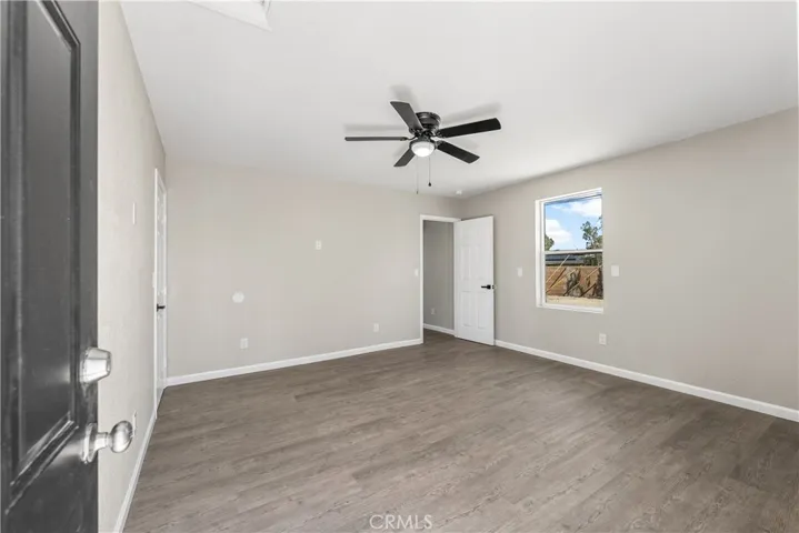 15992 Lawrence Drive, Mojave, California 93501