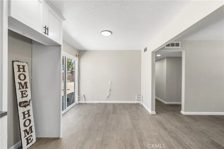 15992 Lawrence Drive, Mojave, California 93501
