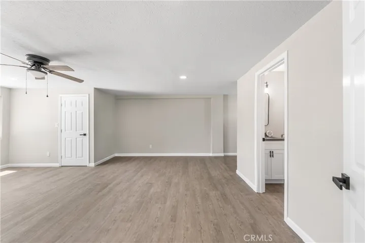 15992 Lawrence Drive, Mojave, California 93501