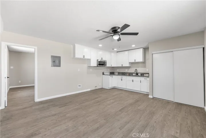 15992 Lawrence Drive, Mojave, California 93501
