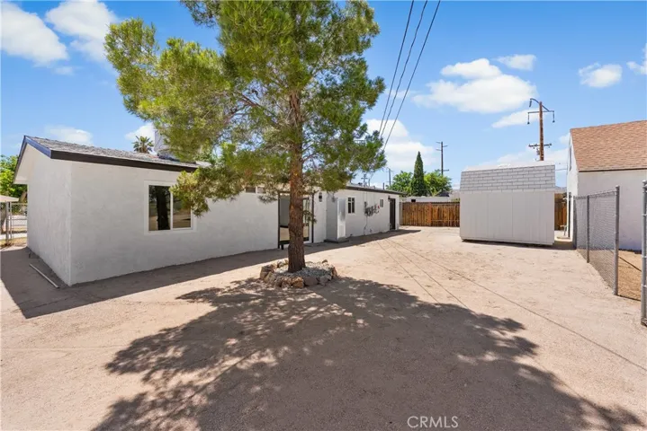 15992 Lawrence Drive, Mojave, California 93501