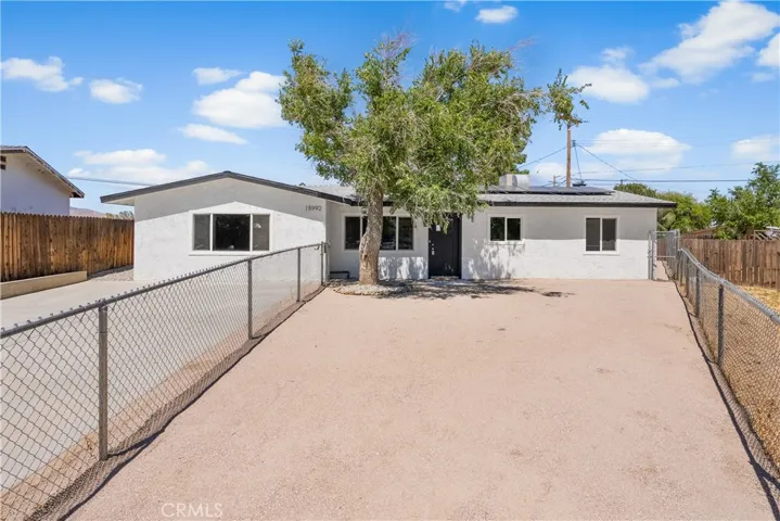15992 Lawrence Drive, Mojave, California 93501