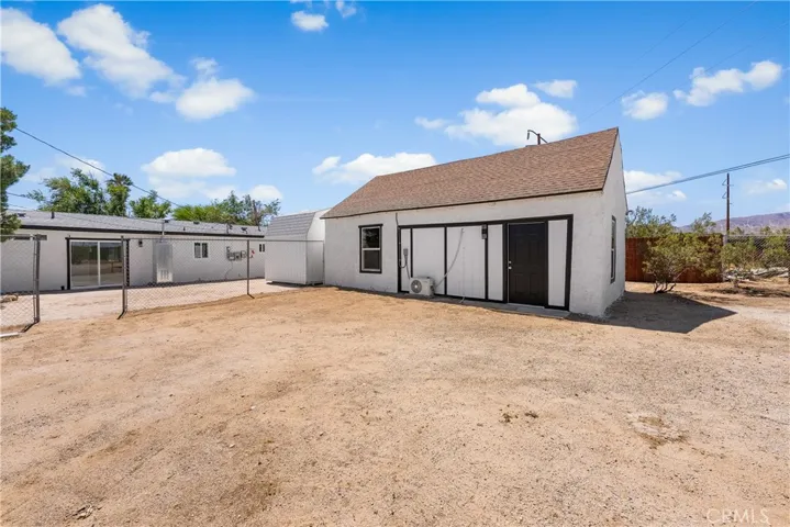 15992 Lawrence Drive, Mojave, California 93501