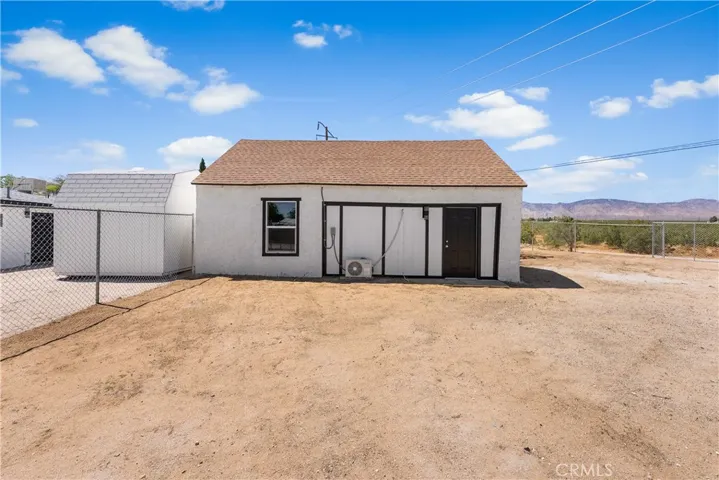 15992 Lawrence Drive, Mojave, California 93501