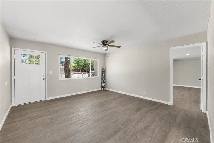 15992 Lawrence Drive, Mojave, California 93501