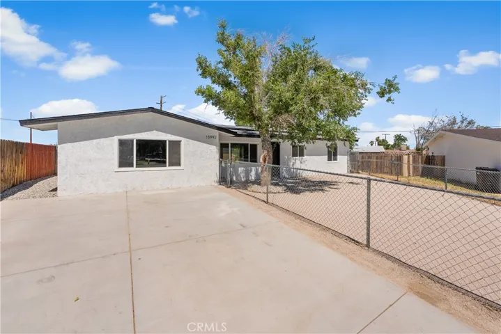 15992 Lawrence Drive, Mojave, California 93501