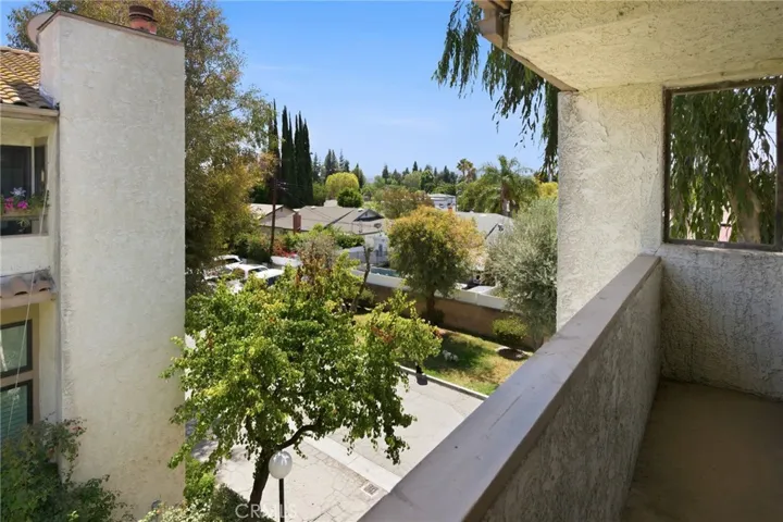 20224 Sherman 48, Winnetka, California 91306