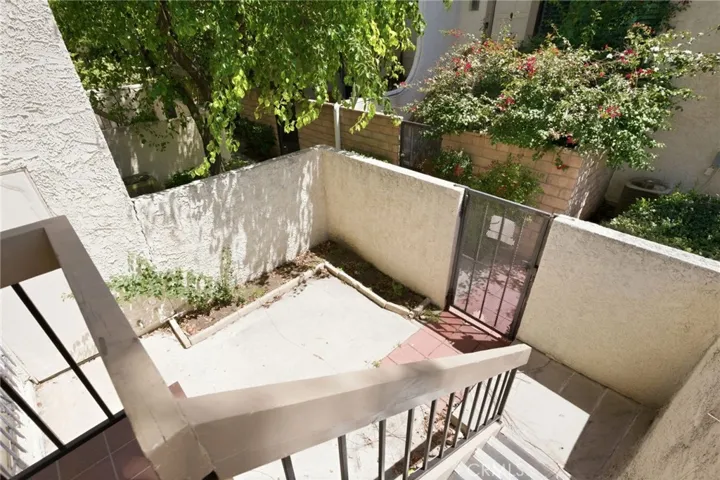 Patio/entrance