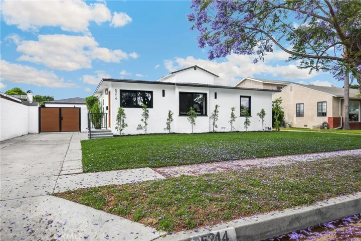5214 E Peabody, Long Beach, California 90808