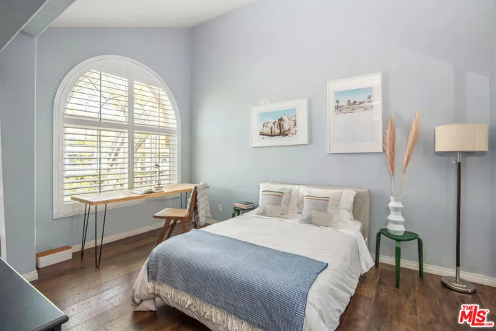 11306 Moorpark Street 20, Studio City, California 91602