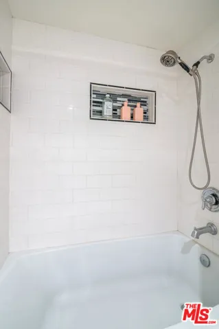 11306 Moorpark Street 20, Studio City, California 91602