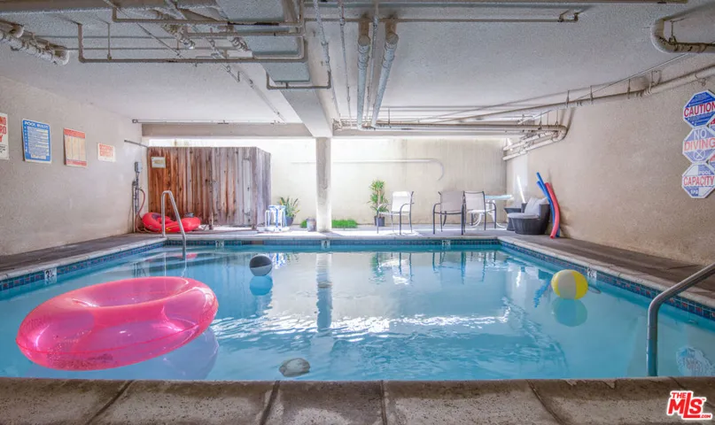 11306 Moorpark Street 20, Studio City, California 91602