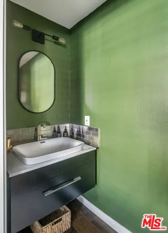 11306 Moorpark Street 20, Studio City, California 91602