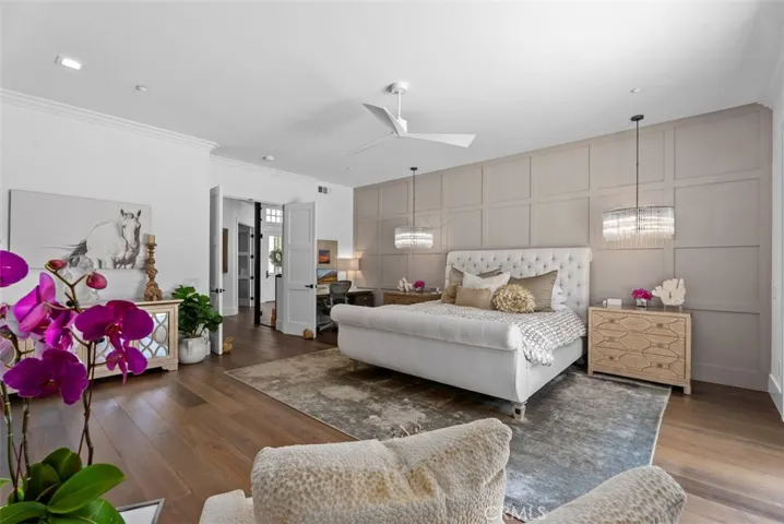 Main level Primary Suite