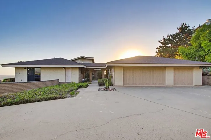 4732 Divine Way, La Mesa, California 91941