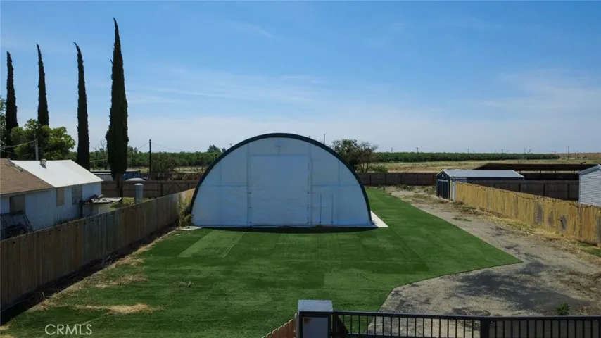 7251 Plainsburg Road, Le Grand, California 95333