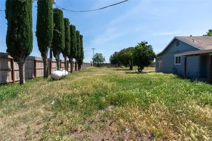 7251 Plainsburg Road, Le Grand, California 95333