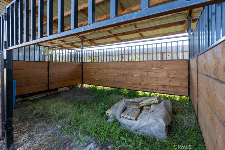7251 Plainsburg Road, Le Grand, California 95333