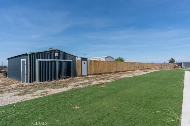 7251 Plainsburg Road, Le Grand, California 95333