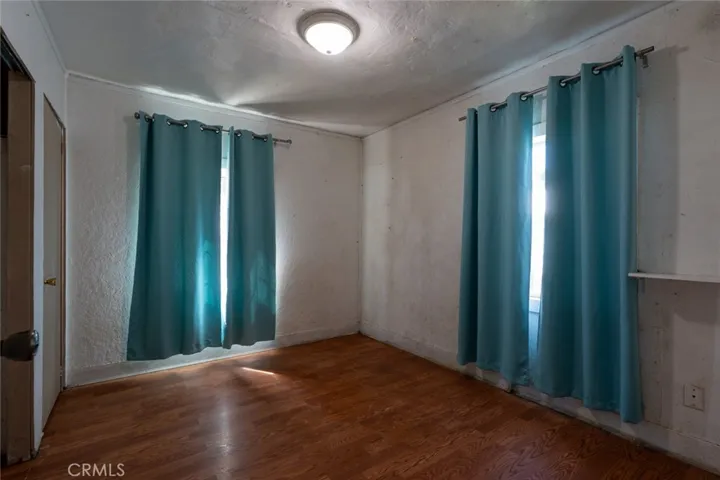 7251 Plainsburg Road, Le Grand, California 95333